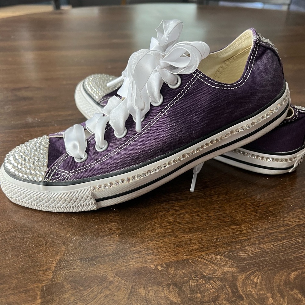 Converse “Chucks” women size 9, plum purple BLING
